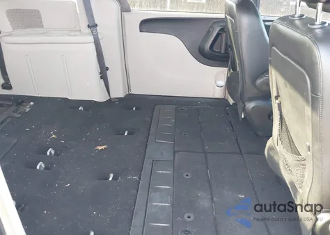 2016 Chrysler Town & Country Touring z USA, uszkodzony, nr VIN 2C4RC1BG4GR101377